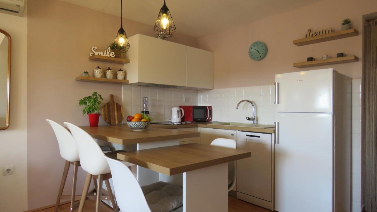 Outdoor Apartment Lina Banjole Exterior foto